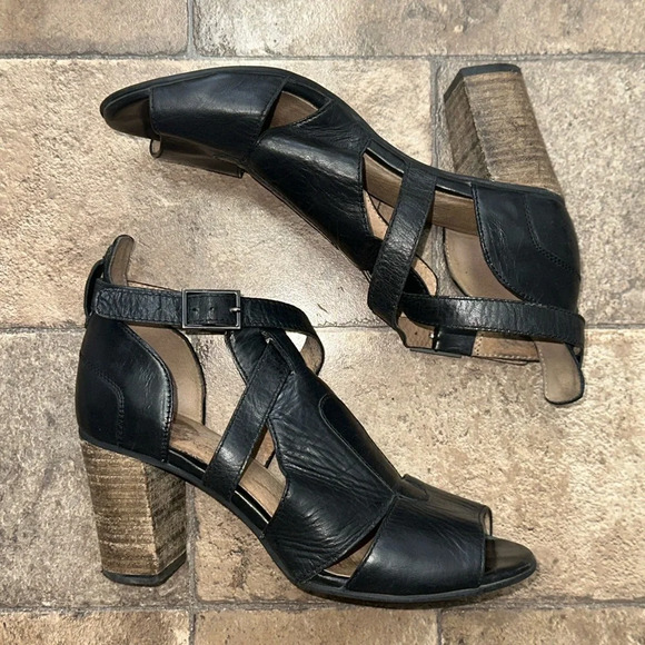 Seychelles Size 8 - Picture 2 of 8